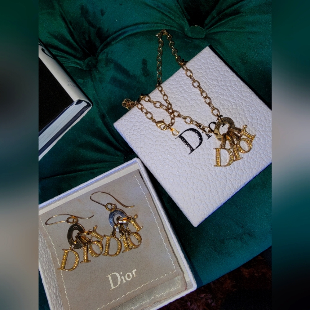 Pre Owned, DIOR charm gold crystal necklace and earings set.